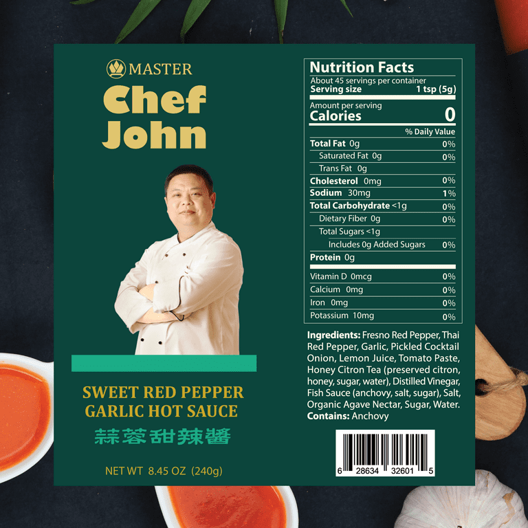 Master Chef John Sweet Red Pepper Garlic Hot Sauce, 8.45 oz (Pack of 2),  Masterful and Versatile Blend with Thai and Fresno Red Peppers, Made in  Canada. 
