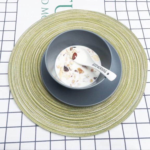 FOMIYES Green Round Woven Cotton Dining Table Placemats with Non- Backing for Kitchen and Home