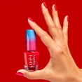 thumbnail image 4 of Esmalte de uñas OPI RapiDry Haul Sass rojo brillante vegano, 4 of 6