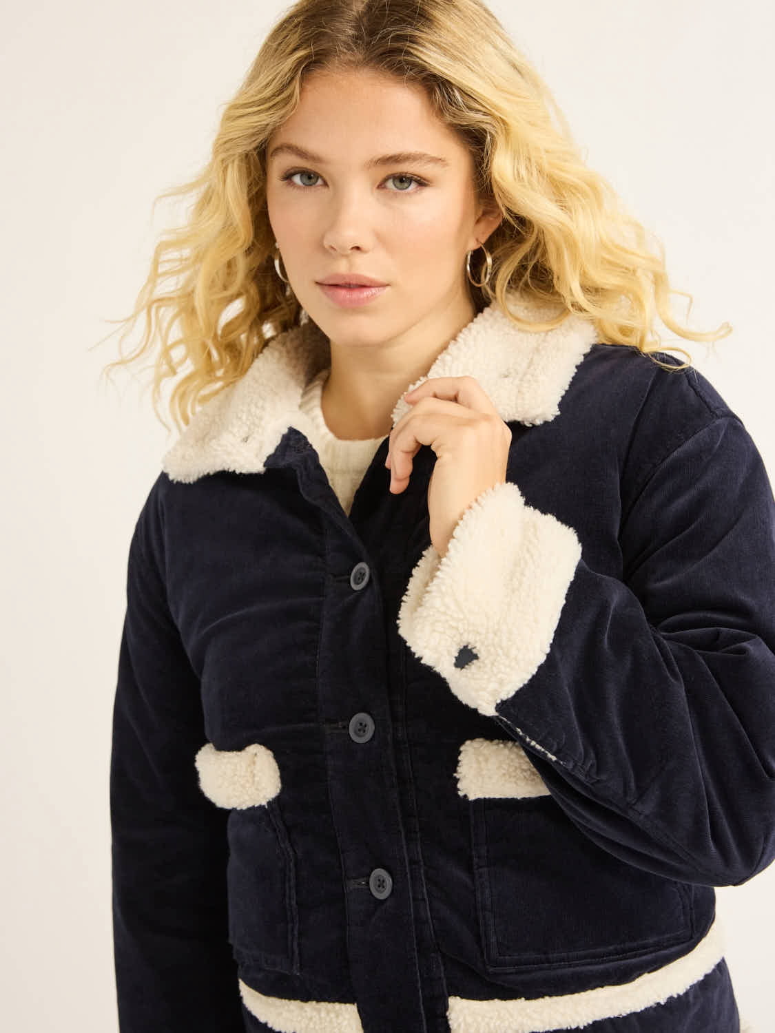 Free Assembly Women's and Women's Plus Corduroy Jacket with Faux Shearling Trim, Sizes XS-4X