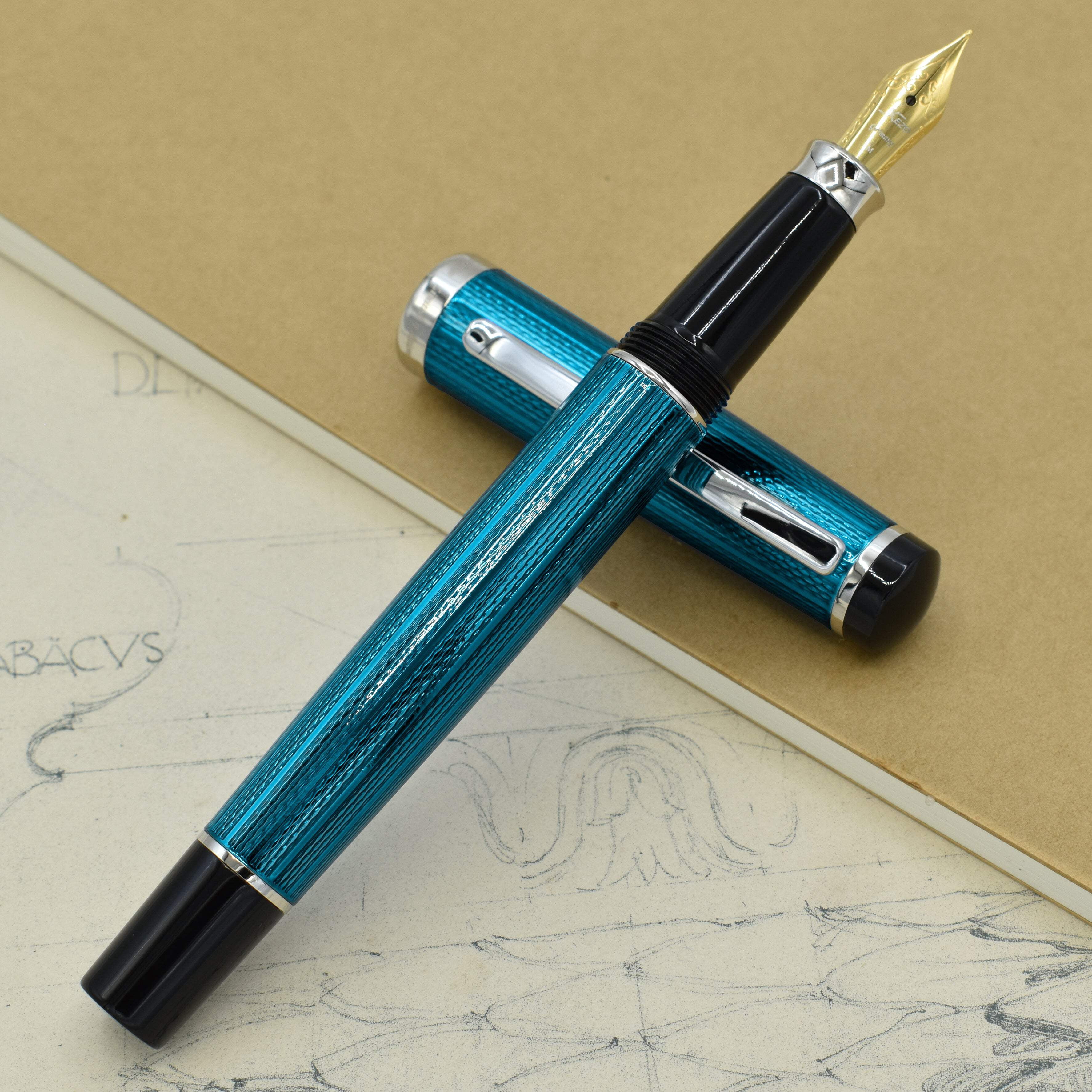 Xezo Xezo Incognito™ Diamond-Cut Lacquered Brass Fountain Pen (Medium Nib) - Deep Blue