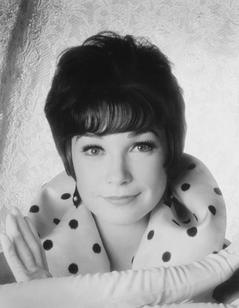 Shirley Maclaine Portrait (8 x 10) - Walmart.com - Walmart.com