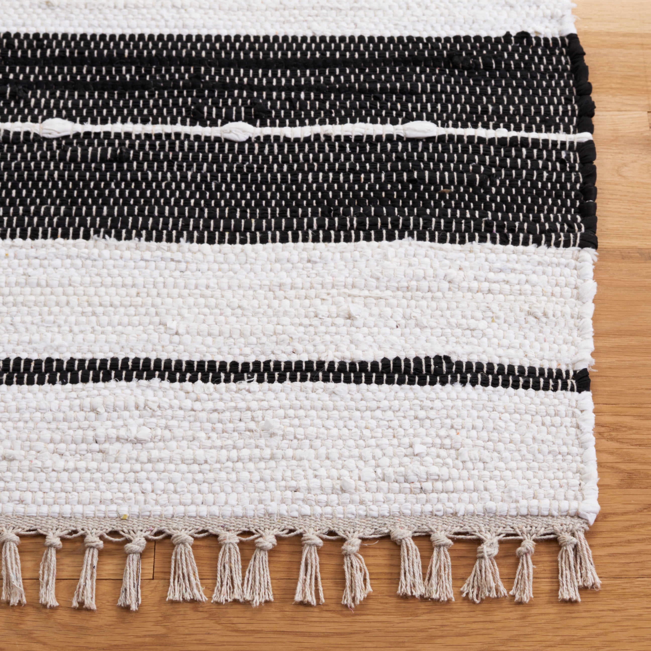 SAFAVIEH Striped Kilim Isaija Striped Cotton Area Rug, Black/Ivory, 8' x 10'