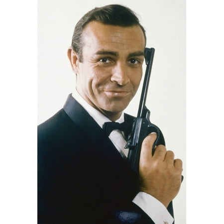 Sean Connery Ultimate Pose With Gun 24x36 Poster - Walmart.com