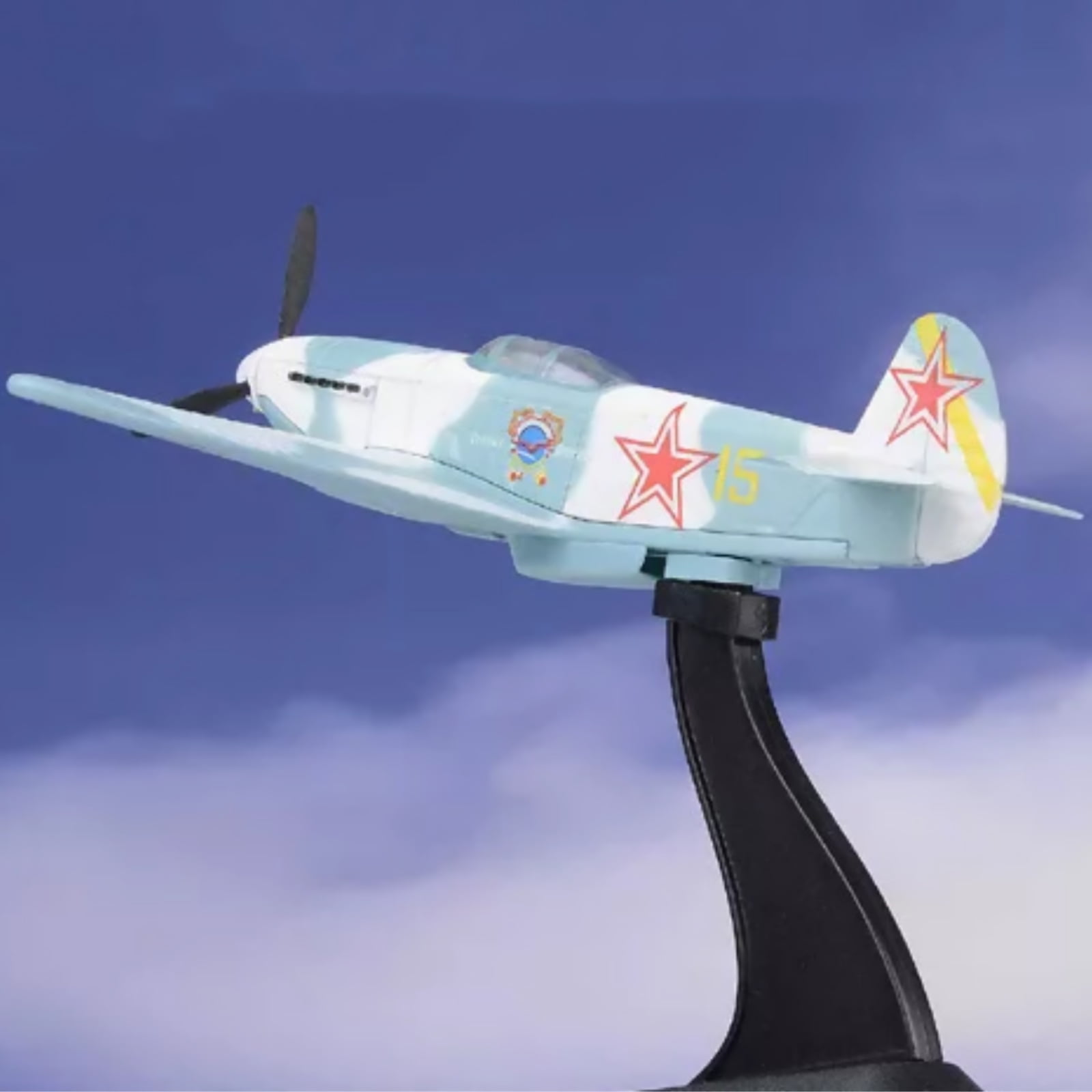 WWII Yak-3 Fighter Diecast Model Airplane for Aviation Enthusiast Desk Decor