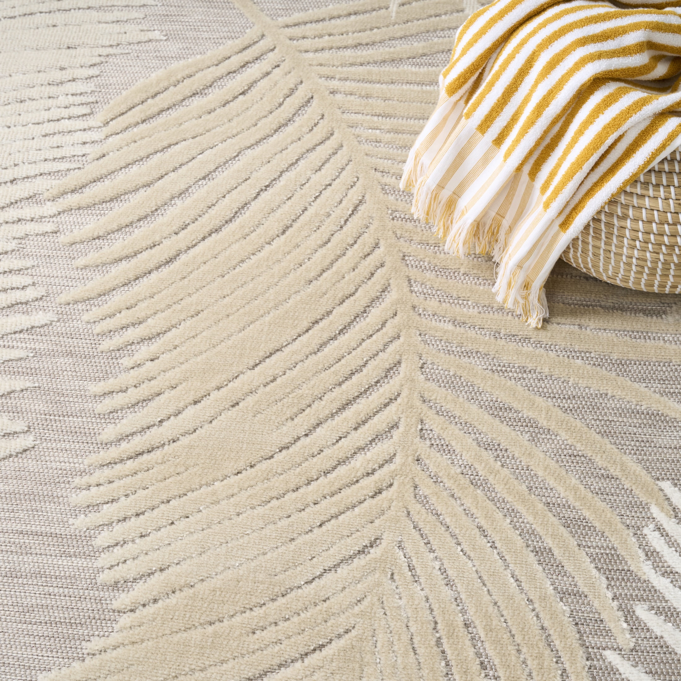Nourison Suncoast 9' x 12' Beige Tropical Rug