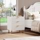 thumbnail image 3 of Fluted 3 - cajón cómoda: estilizado dormitorio nightstand con deep almacenamiento cajones & anchura surface, multi - functional madera organizer sala estar, hallway, y niños' room (blanca), 3 of 9