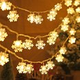 thumbnail image 4 of Luces navideñas, cadena de luces de copo de nieve con pilas de 20 pies, 40 LED para dormitorio de jardín, 4 of 5