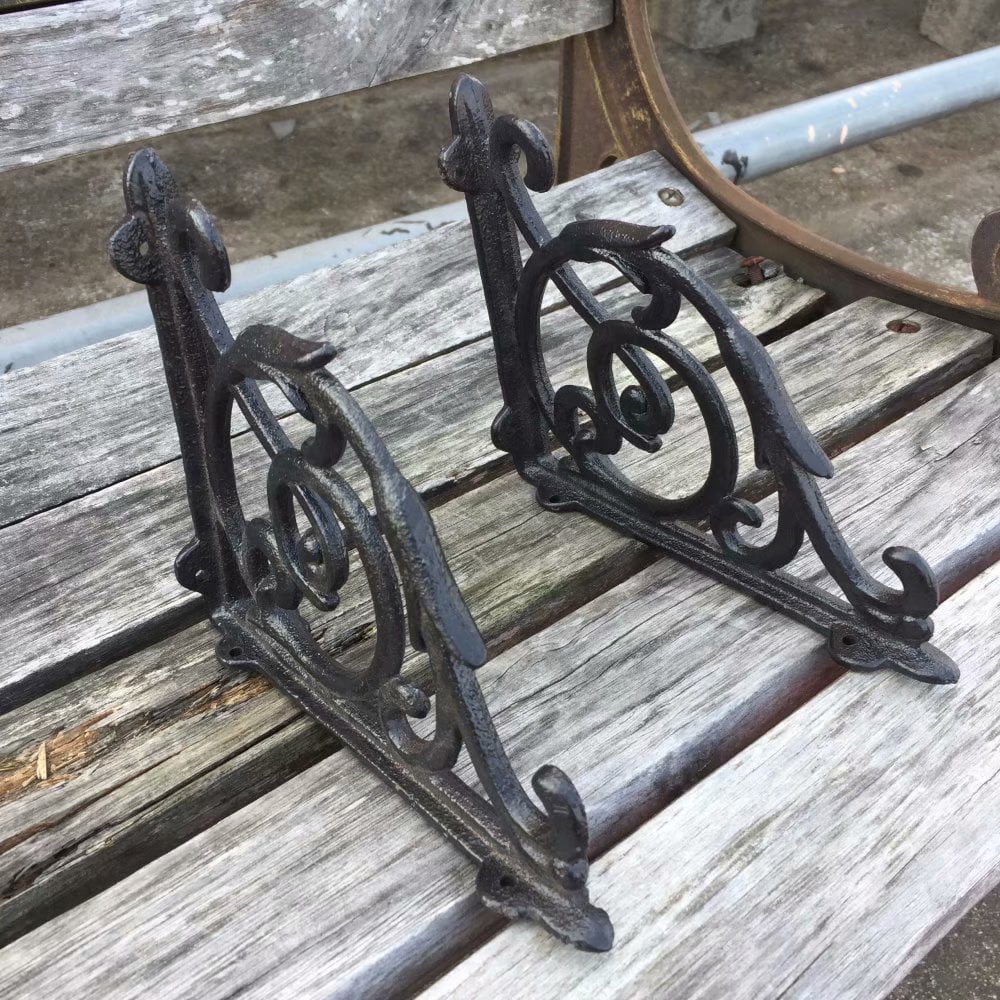 A Pair Vintage Antique Style Iron Bracket Garden Braces Rustic Shelf Bracket