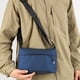 thumbnail image 3 of Bolsa Crossbody Pequeña Bolsa Crossbody para Hombres Bolsa de Pecho de Material Impermeable Bolsa de Hombro Casual Deportiva Al Aire Libre Bolsa de Mensajero Pequeña, 3 of 6