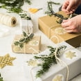 thumbnail image 3 of Rollo de 2500 Pegatinas Navideñas de Copos de Nieve Dorados - Etiquetas Adhesivas Redondas Transparentes para Decoración Navideña, 3 of 5