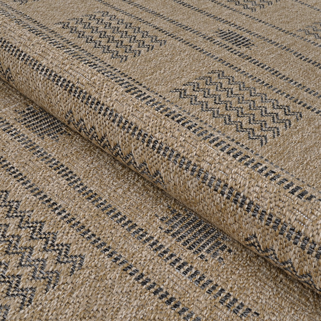 Couristan Naturalistic Sonoran Indoor/ Outdoor Area Rug, Natural-Charcoal, 5'3" Round
