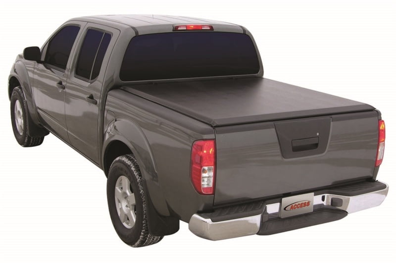 Suzuki Equator Crew Cab
