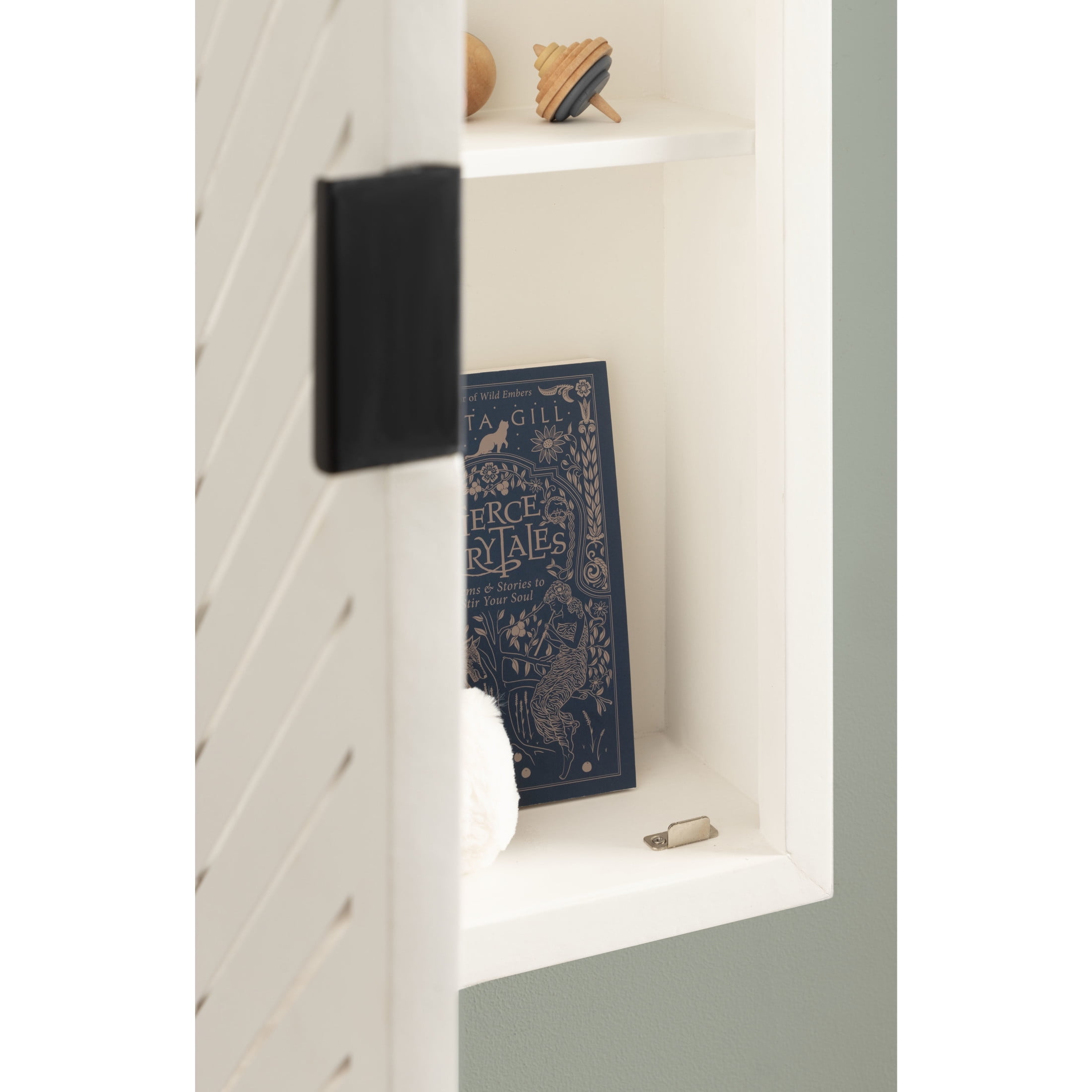 Kate and Laurel Mezzeta Decorative Modern One-Door Floating Bathroom Cabinet, 15 x 7 x 28, White, Decorative Over Toilet Storage Cabinet Made from Solid Mango Wood with Slatted Chevron Design