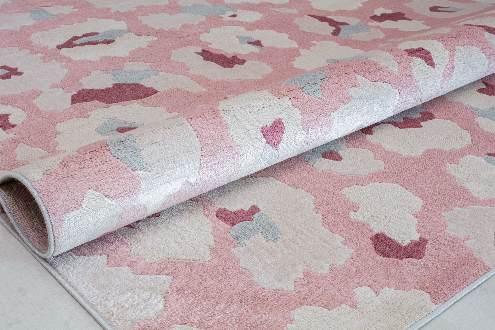 Elizabeth Sutton VE45C Fierce Abstract Modern Pink Area Rug, 2'0" x 4'0"