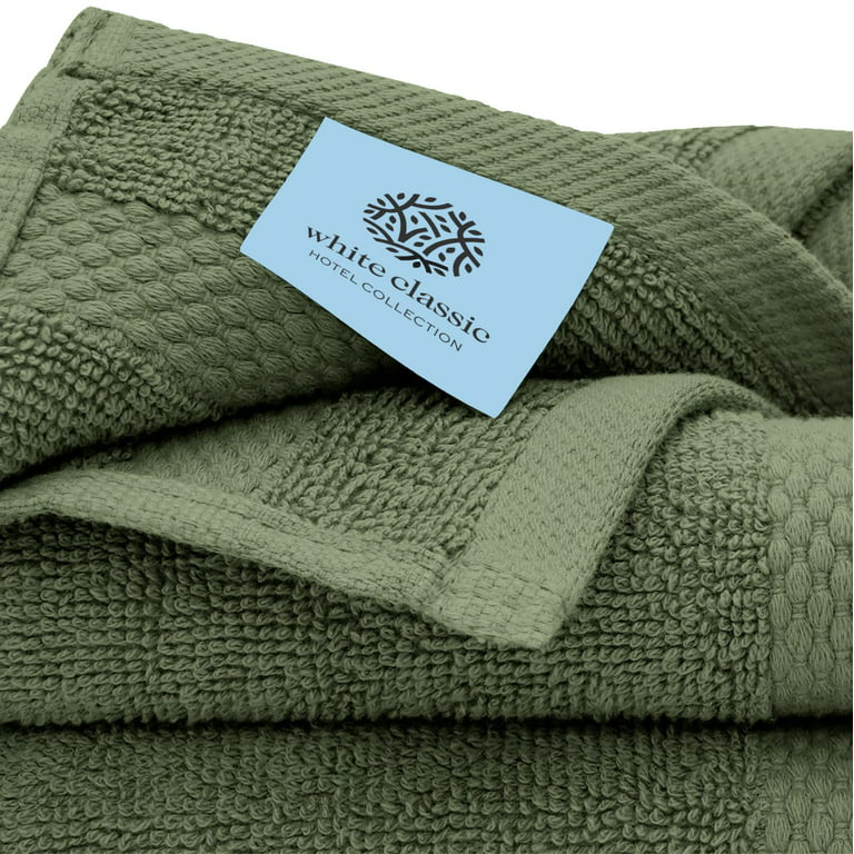 2 VINTAGE TERRY CLOTH BATH TOWELS - RETRO - EXCELLENT CONDITION WHITE &  GREEN
