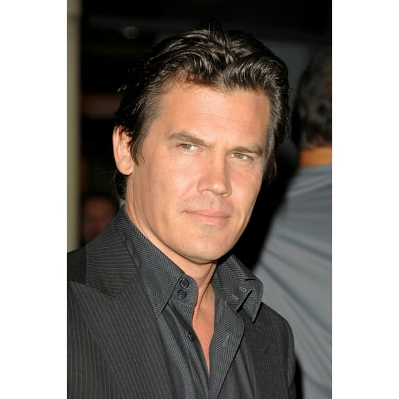 Josh Brolin At Arrivals For In The Valley Of Elah Premiere Arclight Hollywood Cinema Los Angeles Ca September 13