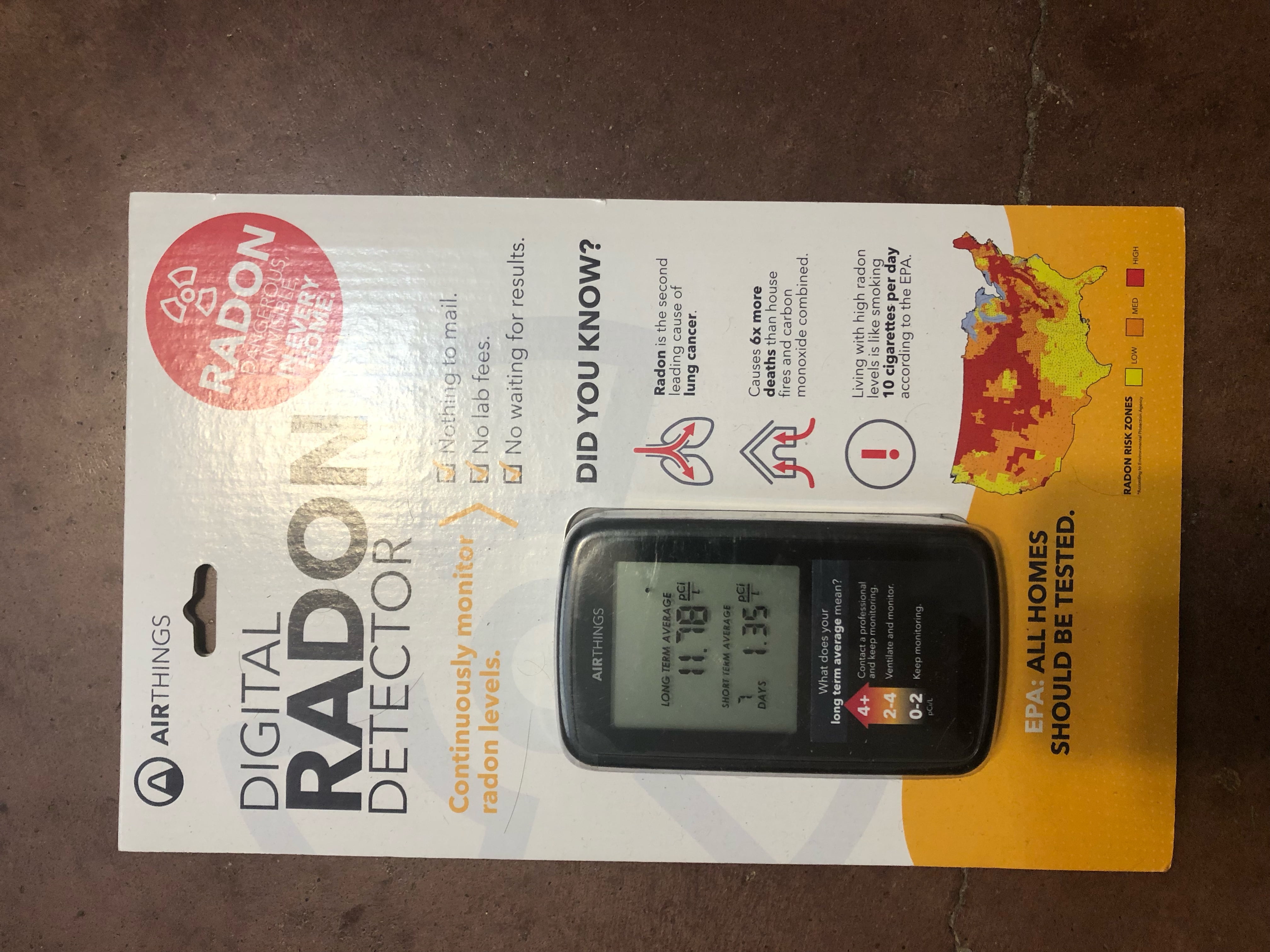 Airthings Corentium Home Radon Detector 223 Portable, (3) AAA Battery  Operated