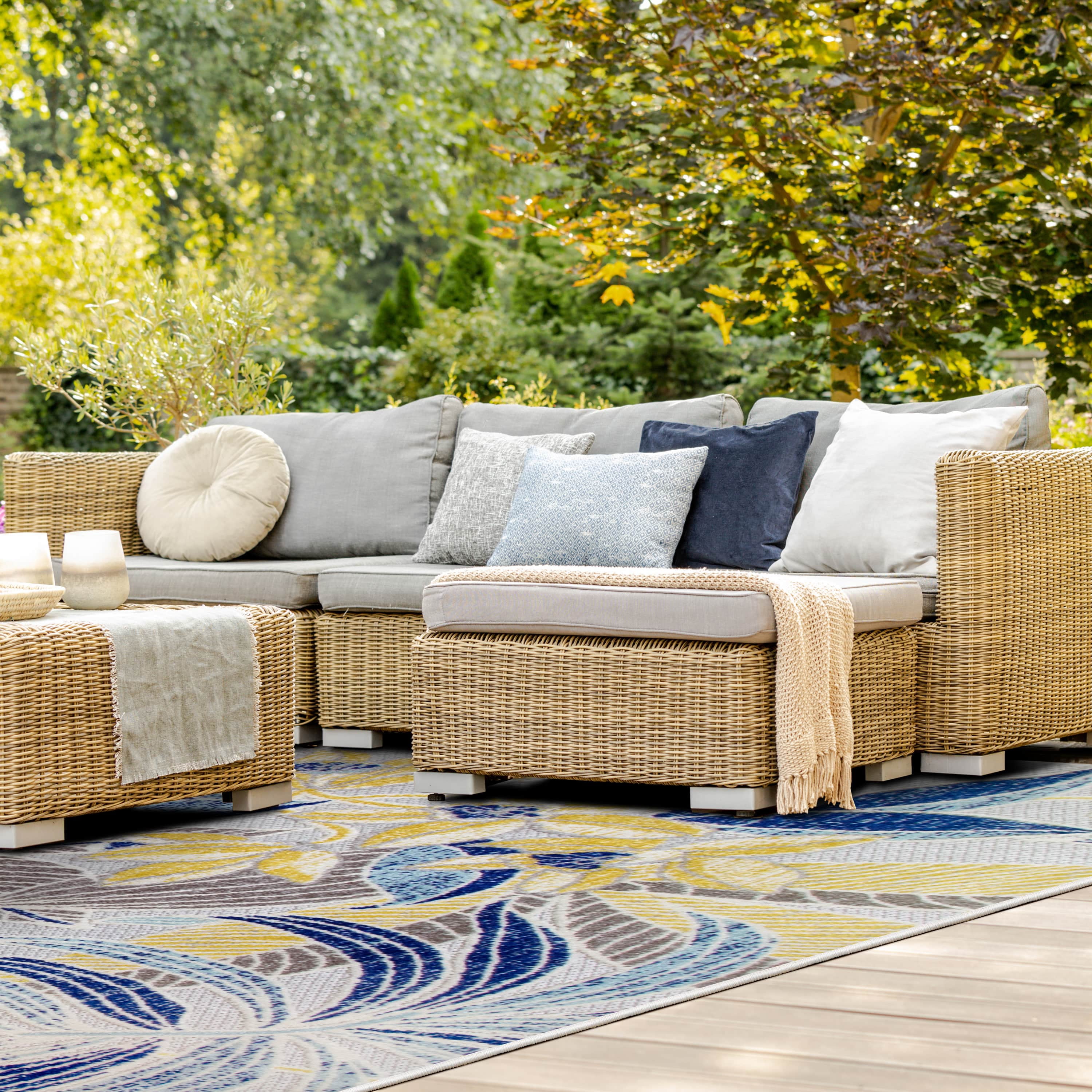Leick Home Song 6'7" x 9'6" Floral Rectangle Indoor/Outdoor Area Rug