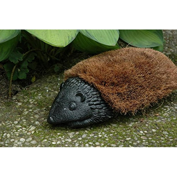 Porcupine boot shop brush