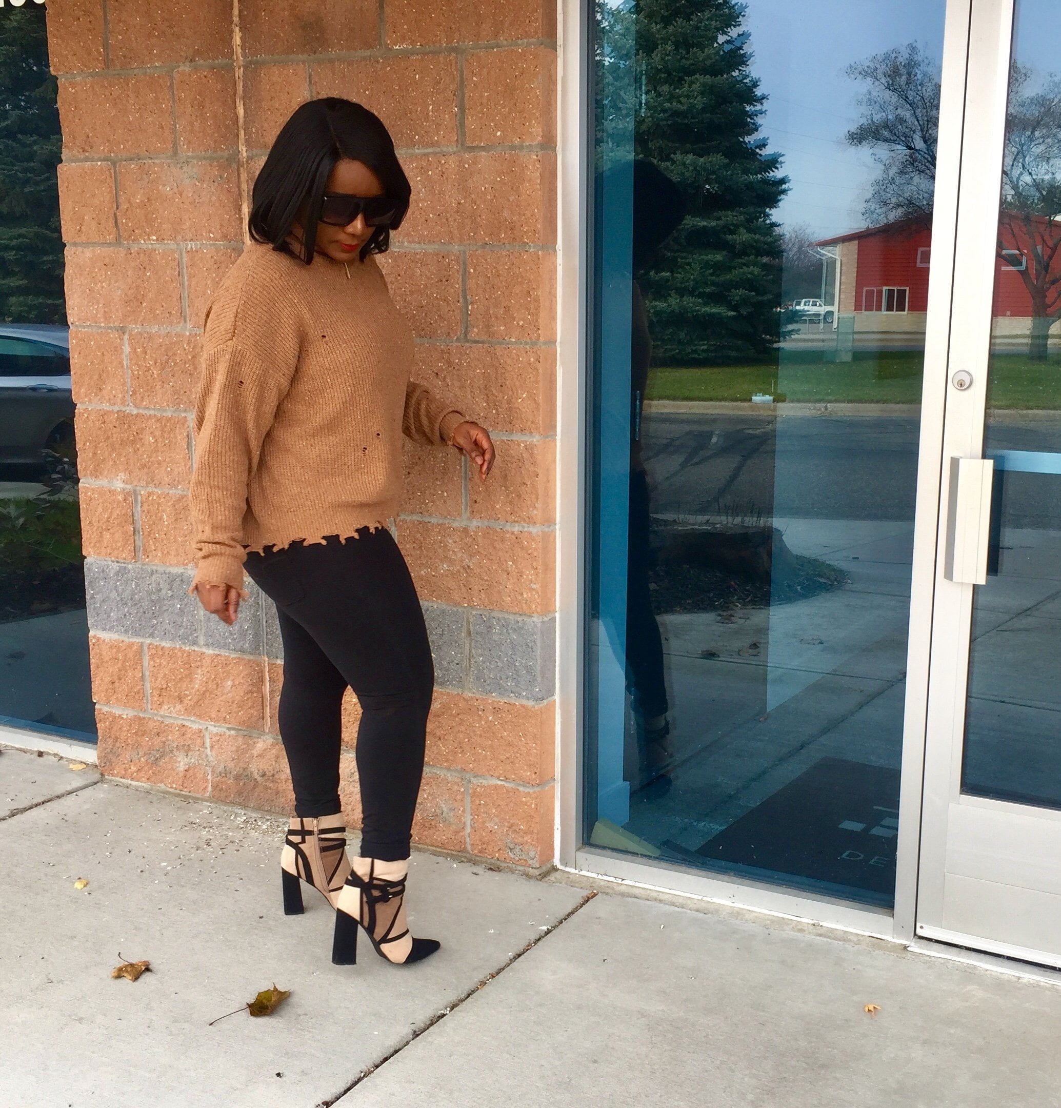 Leal Distressed Speckled Sweater |Camel 