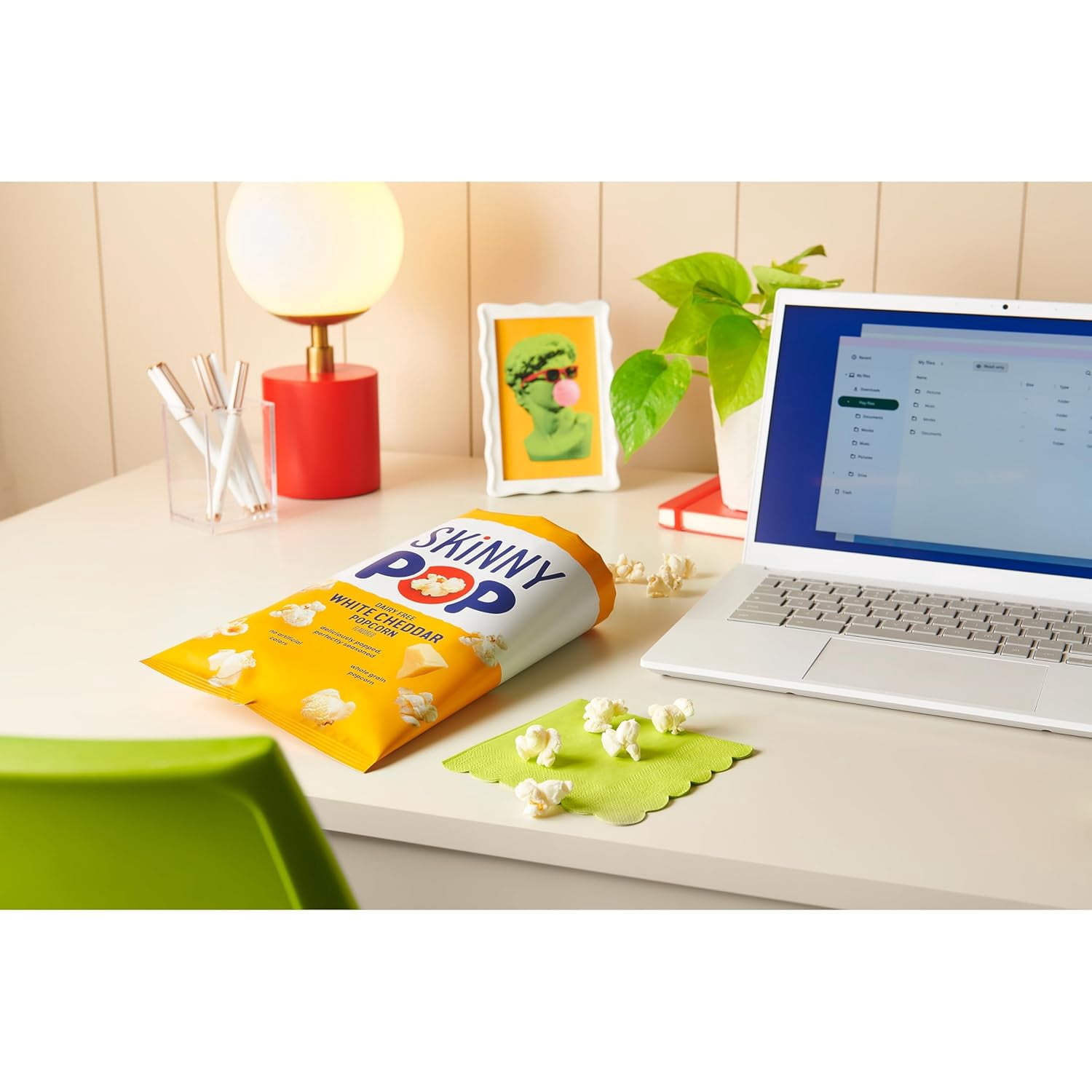 SKINNYPOP POPCORN WHITE CHEDDAR – 12CT × 1OZ BAGS MULTIPACK