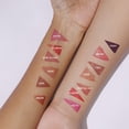 thumbnail image 2 of L.A. Colors Delineador de Labios en Gel Alluring Cp680, 2 of 5