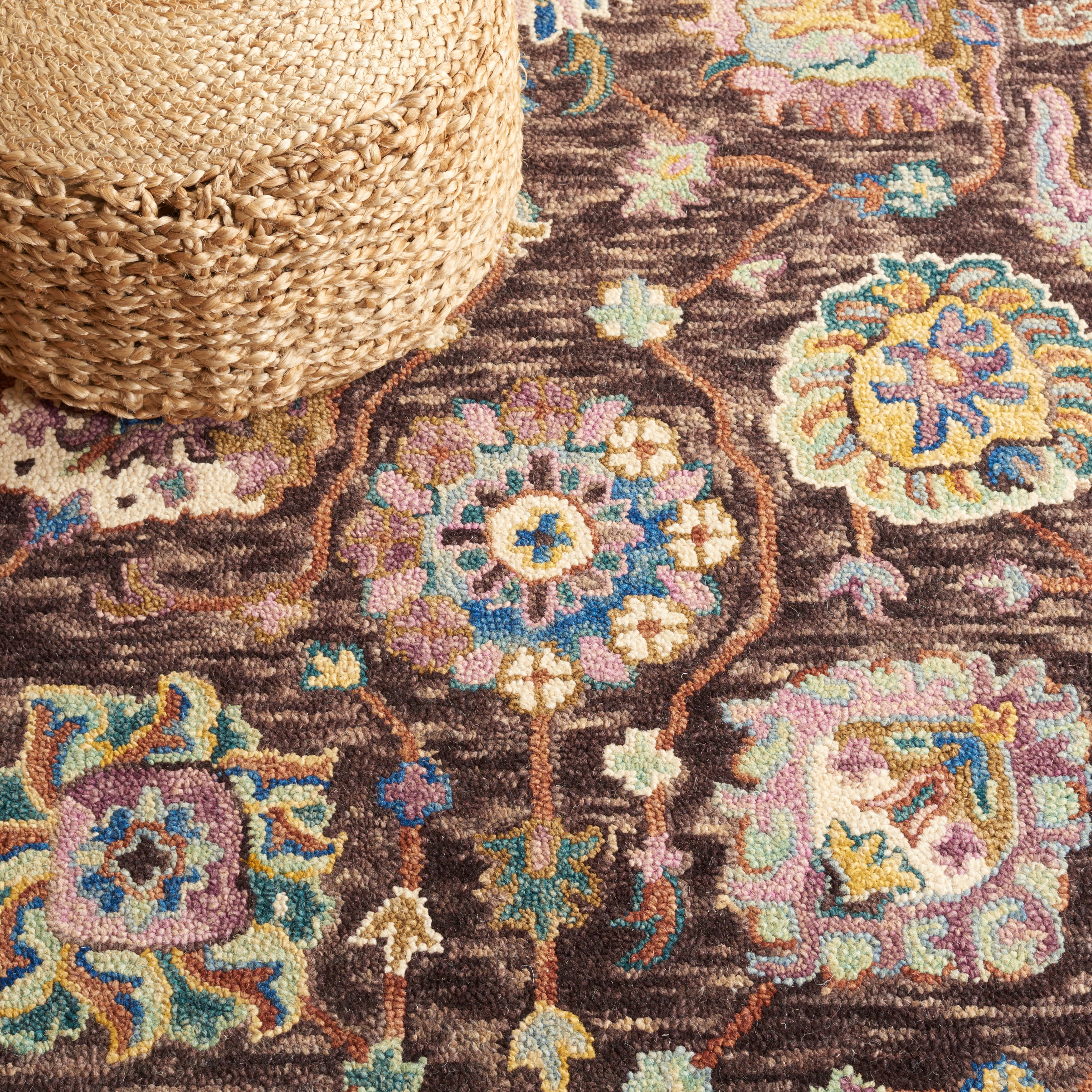 SAFAVIEH Blossom Atanas Floral Area Rug, Charcoal/Lavender, 5' x 8'