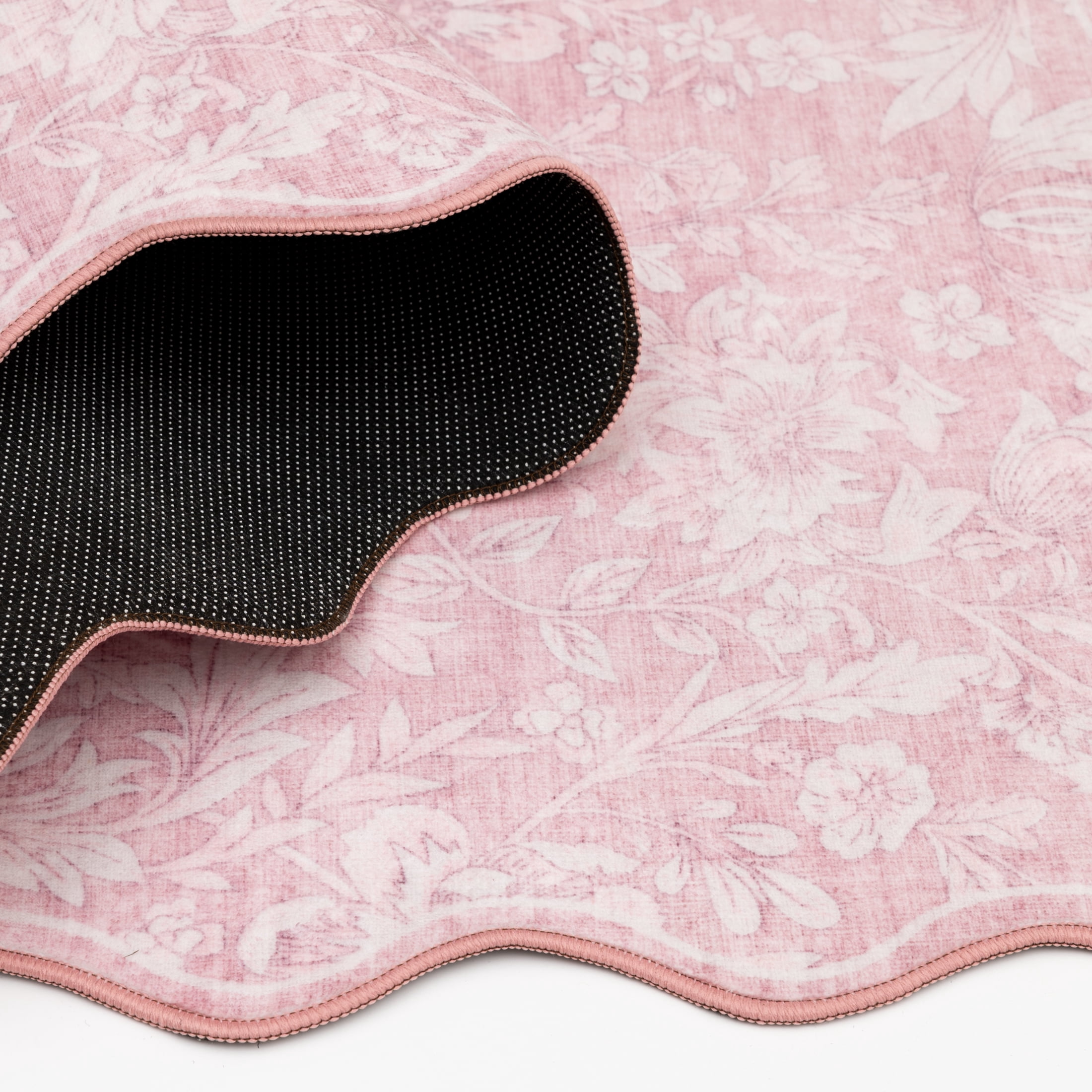 Mainstays Pink Feather Faux Fur Scalloped Indoor Accent Rug, 36"x56"