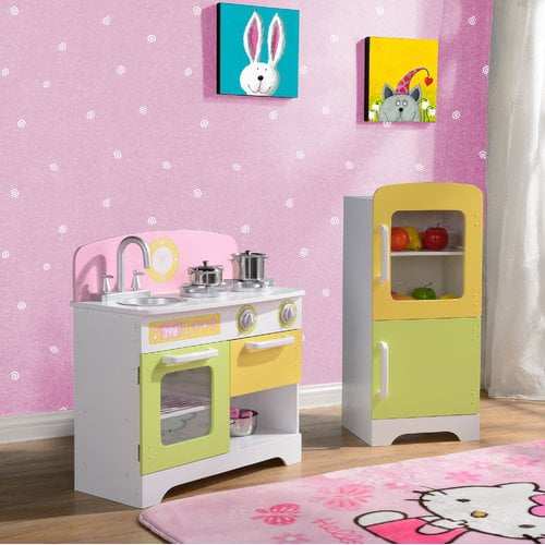 coco and michelle play kitchen
