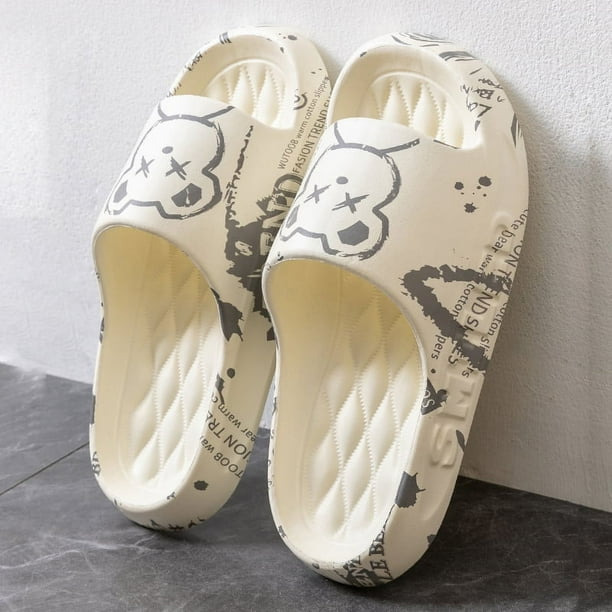 Moda verano oso de dibujos animados zapatos para el hogar antideslizantes chanclas suaves sandalias cómodas ágiles hombres mujeres pareja zapatillas chanclas de mujer