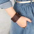 thumbnail image 3 of Brazalete de cuero Sunnimix botón a presión punk casual, 3 of 8