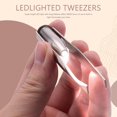 thumbnail image 3 of Pinzas para cejas y pestañas de acero inoxidable + luz LED, 3 of 5