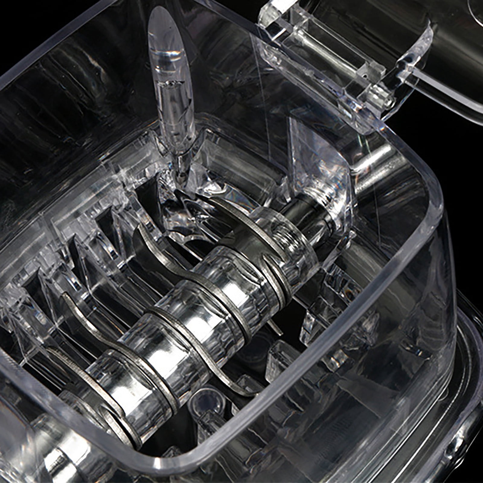 Ice Crusher, Manual Rotary Ice Crushers, Transparent Ice Shaver, Hand Cranked Slushie Machine, Non-slip Handle Openable Lid Crushed Ice Maker for Home Use(Clear,4.7x6.3x9.3in)