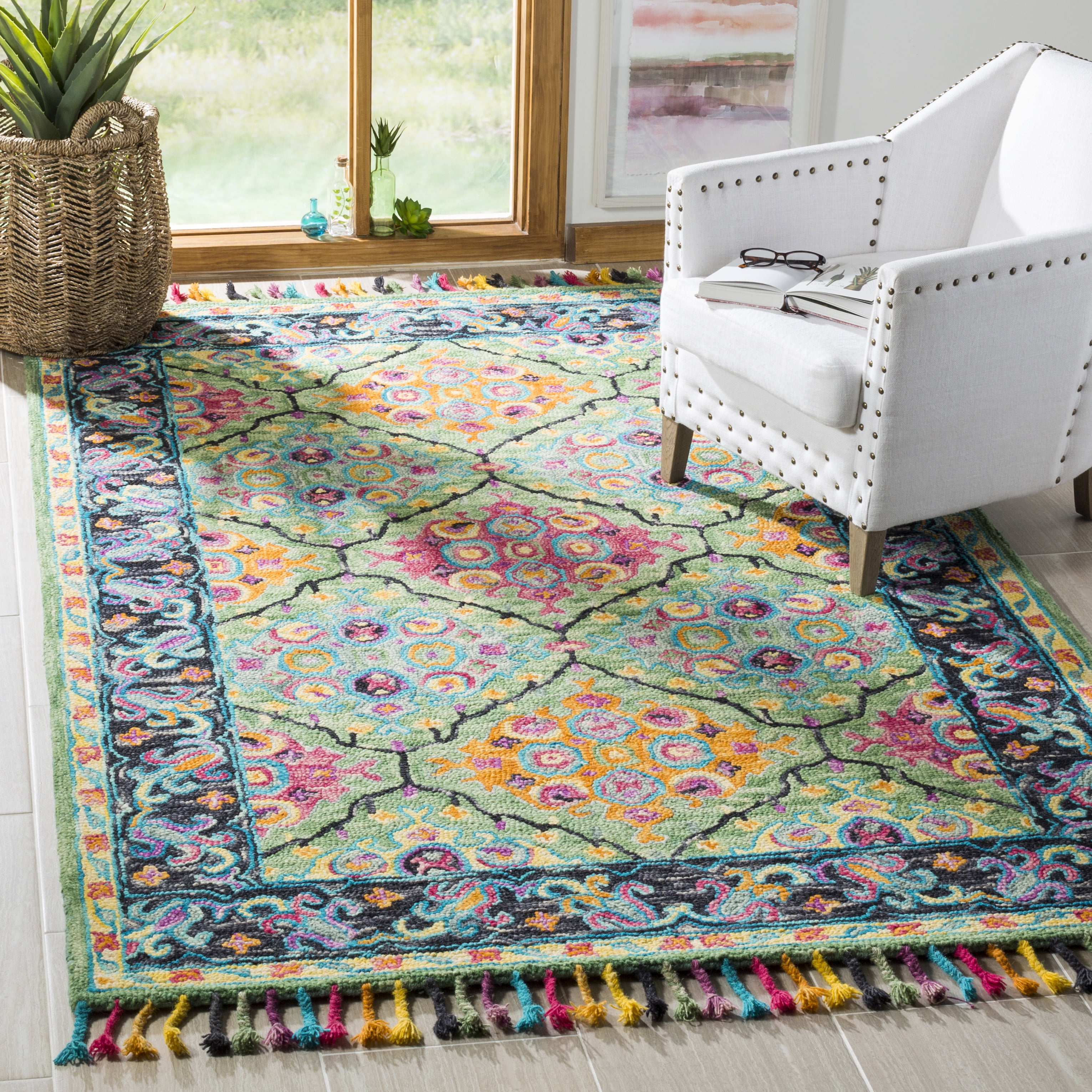 SAFAVIEH Aspen Emely Colorful Floral Wool Area Rug, Light Green/Black