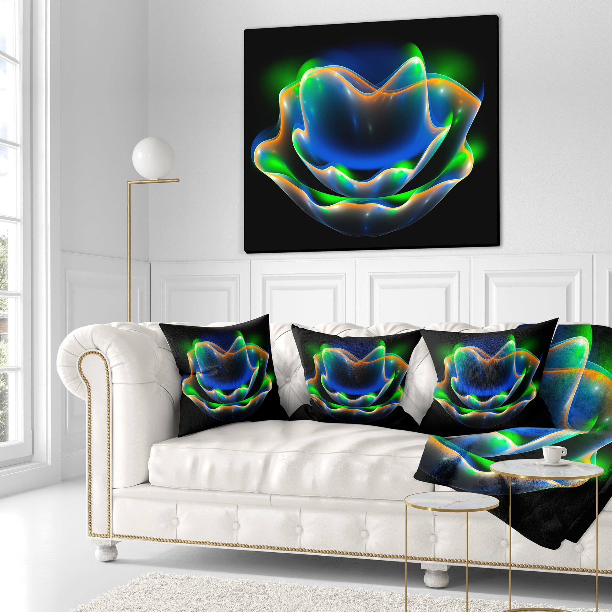 Designart Green Fractal Flower in Dark - Floral Throw Pillow - 16x16