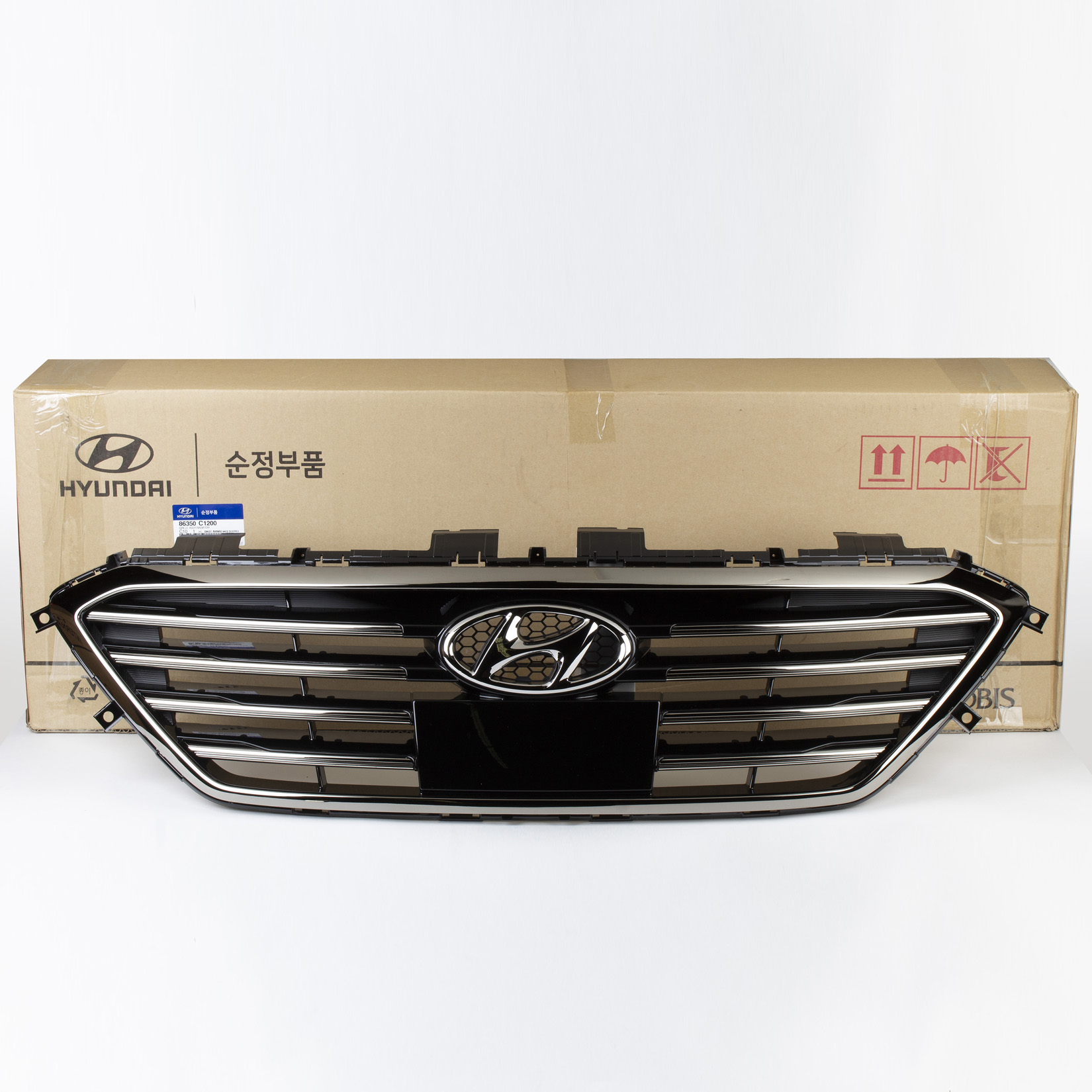 Genuine OEM Hyundai Sonata Grille (fits 201516 with Smart Cruise