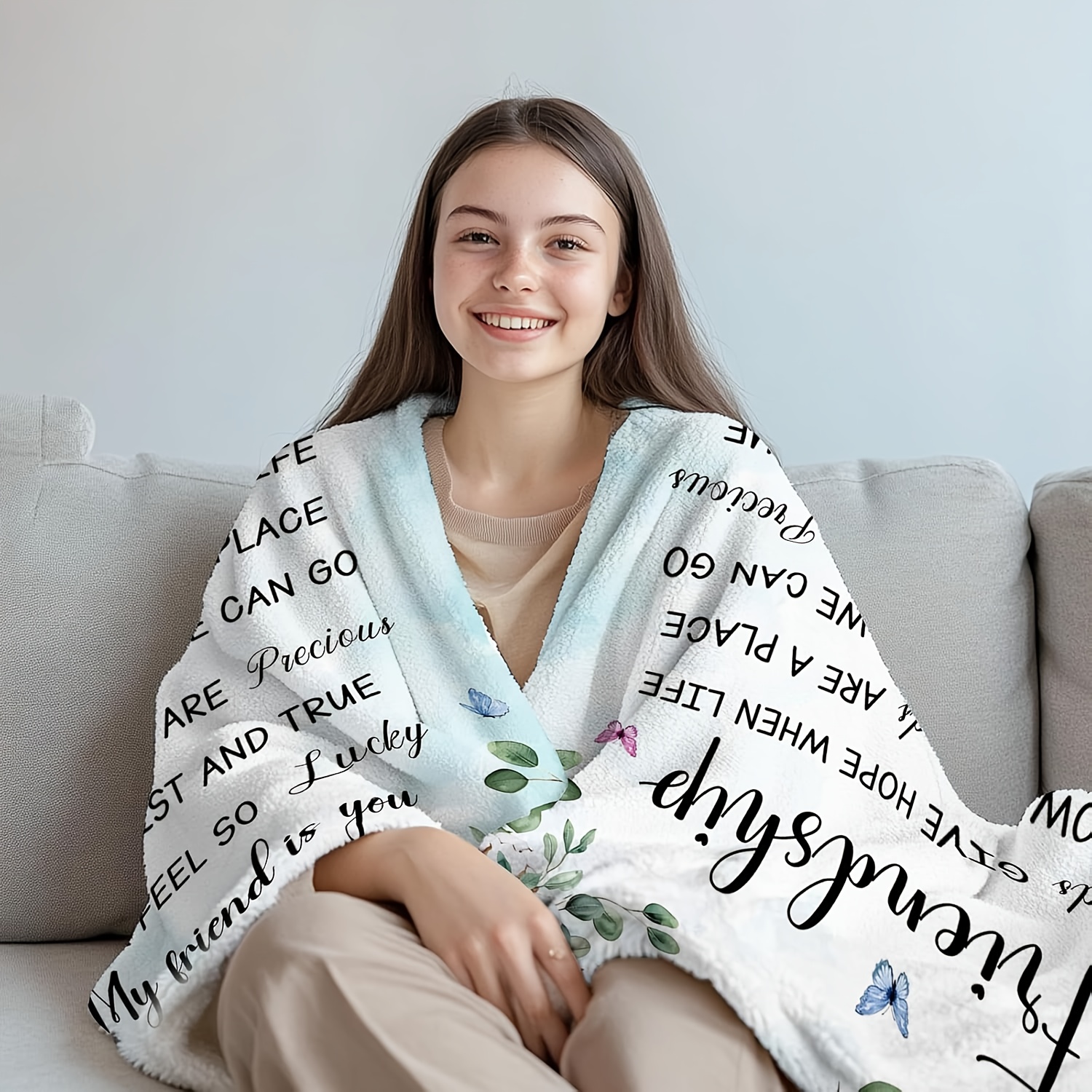 Best Friend Blanket Soft Flannel All Season Gift with Floral & Butterfly Friendship Quotes Lettered "Friendship" Design Women Birthday or Housewarming Present for Soul Sister BFF Gift Idea