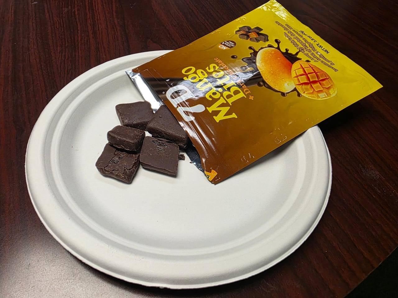 7D Mango Bites Dark Chocolate, 2.8OZ