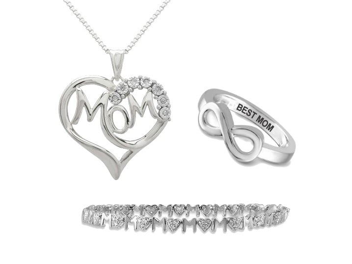 nice necklaces for mom