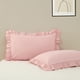 thumbnail image 1 of Set de 2 fundas de almohada Sewdudely, tamaño estándar, con volantes rosas, 1 of 8