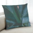 thumbnail image 1 of Ahgly Company Coussin Décoratif d'Intérieur à Motif de Plantes et de Feuilles, 18 Po X 18 Po, 1 of 6