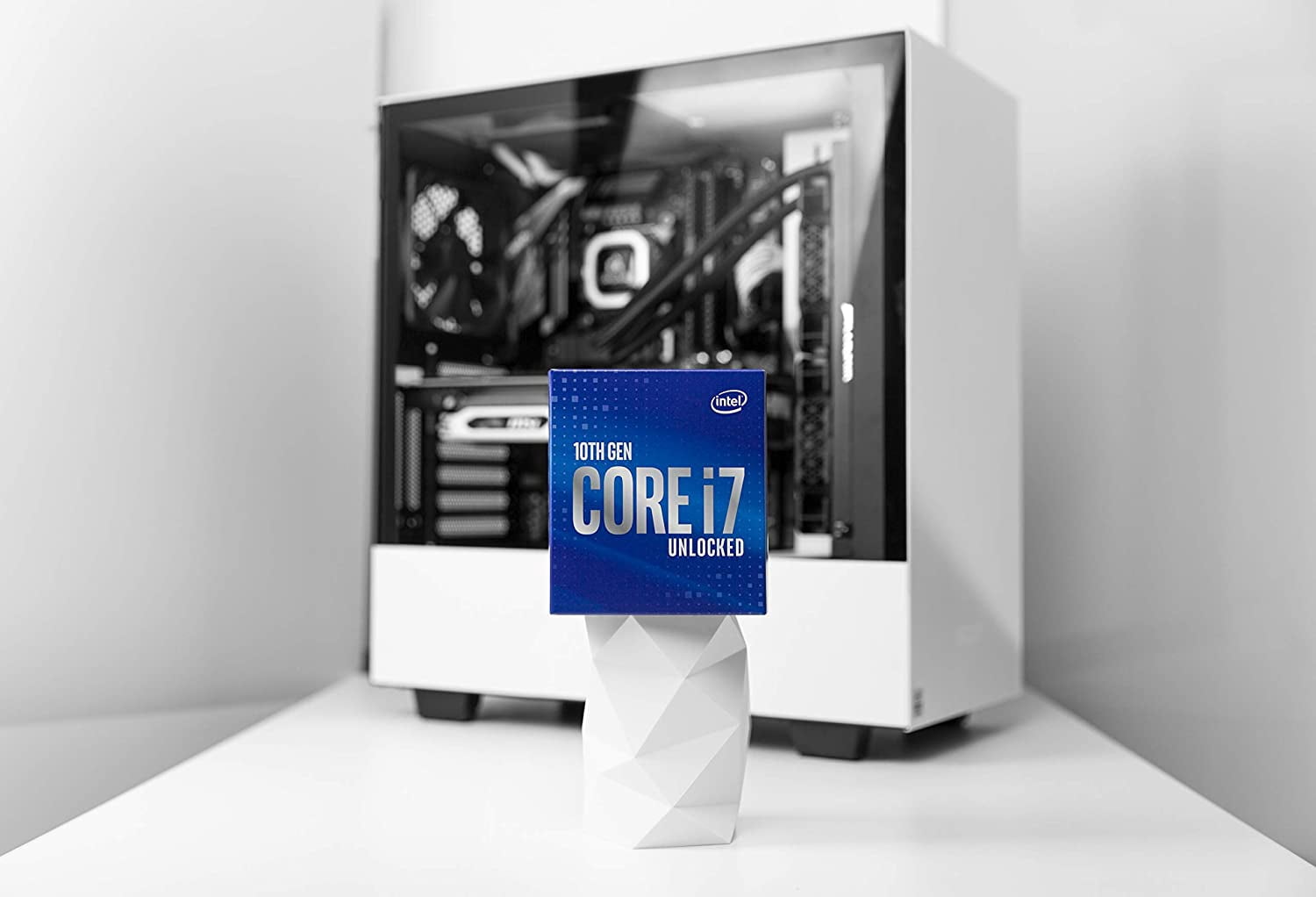 Intel Core i7-10700K 10th Gen CPU, 8-Core 3.8 GHz, LGA 1200, UHD