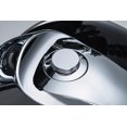 thumbnail image 3 of Kuryakyn 7178 Tapa de tanque de combustible/gasolina emergente con montaje empotrado y ventilación con roscas derechas para motocicletas Harley-Davidson 1996-2019 con tanques de tornillo, cromado, 3 of 5