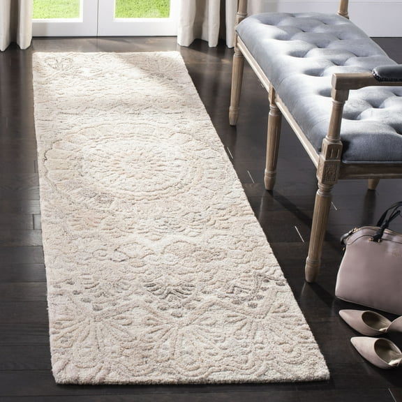 SAFAVIEH Marquee Georgiana Floral Runner Rug, Beige/Ivory, 2'3" x 8'