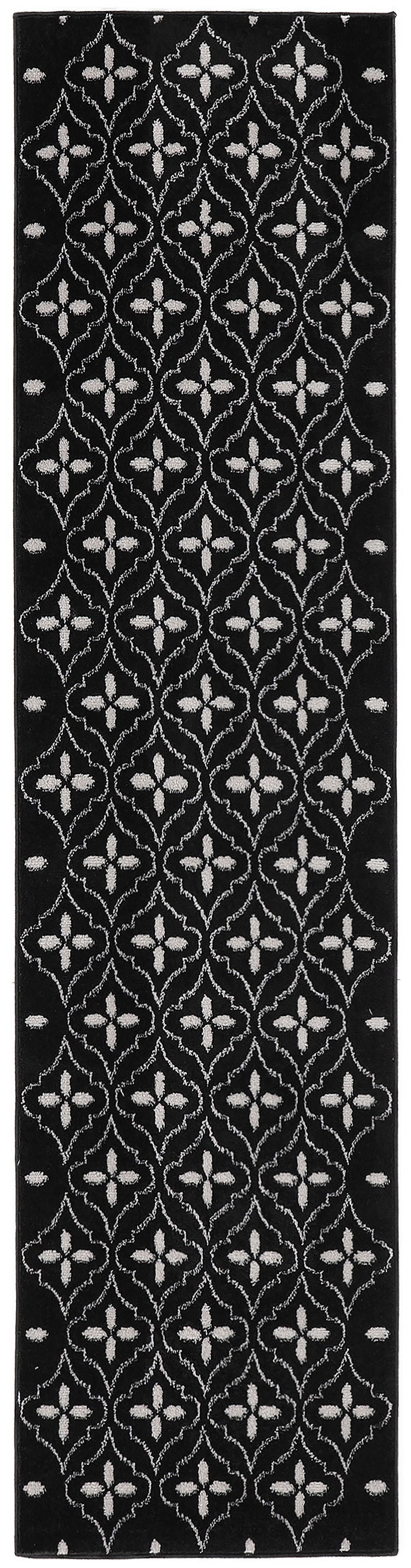 Nourison Essentials Indoor/Outdoor Black Ivory 2'2" x 7'6" Area Rug (2x8)