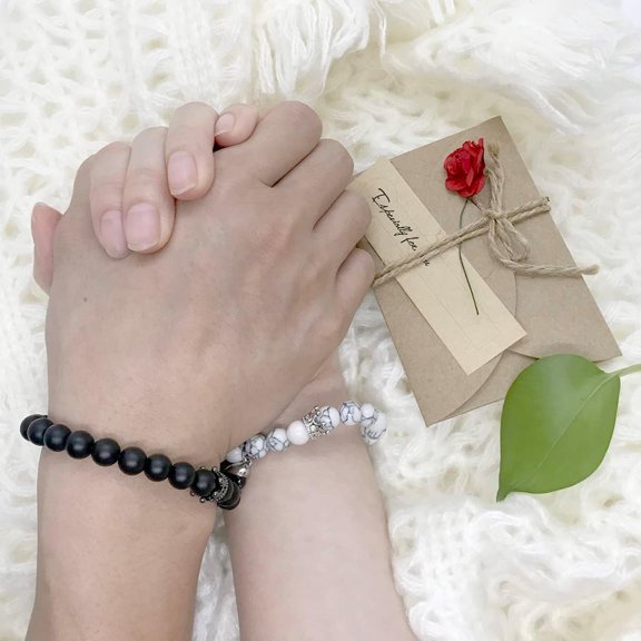 DASAW-Couples Bracelets King&Queen Crown His and Her Bracelets Heart Matching Bracelets Long Distance Relationship Gifts for Boyfriend and Girlfriend on Anniversary Couples Jewelry for Women Men