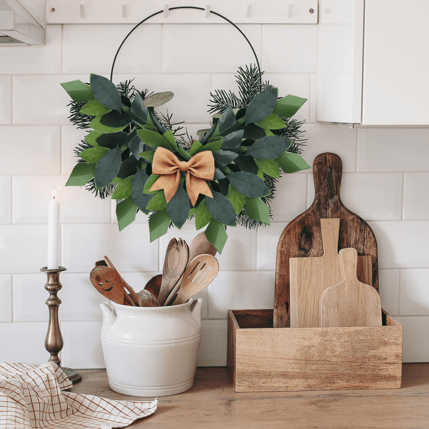 Leisure Arts Wire Green Greenery Garland, 20 Ft Long