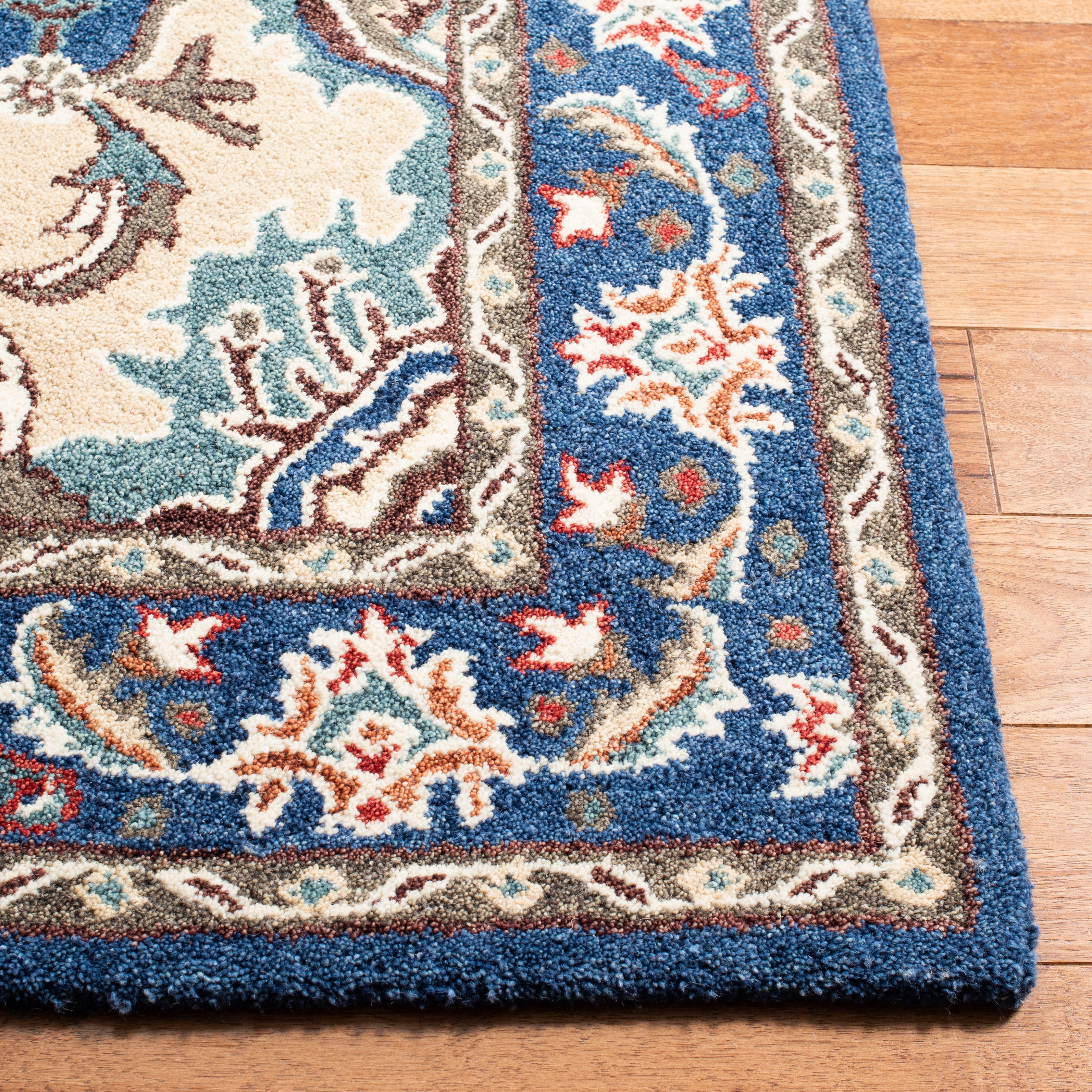 SAFAVIEH Antiquity Christopher Oriental Area Rug, Blue/Ivory, 4' x 6'