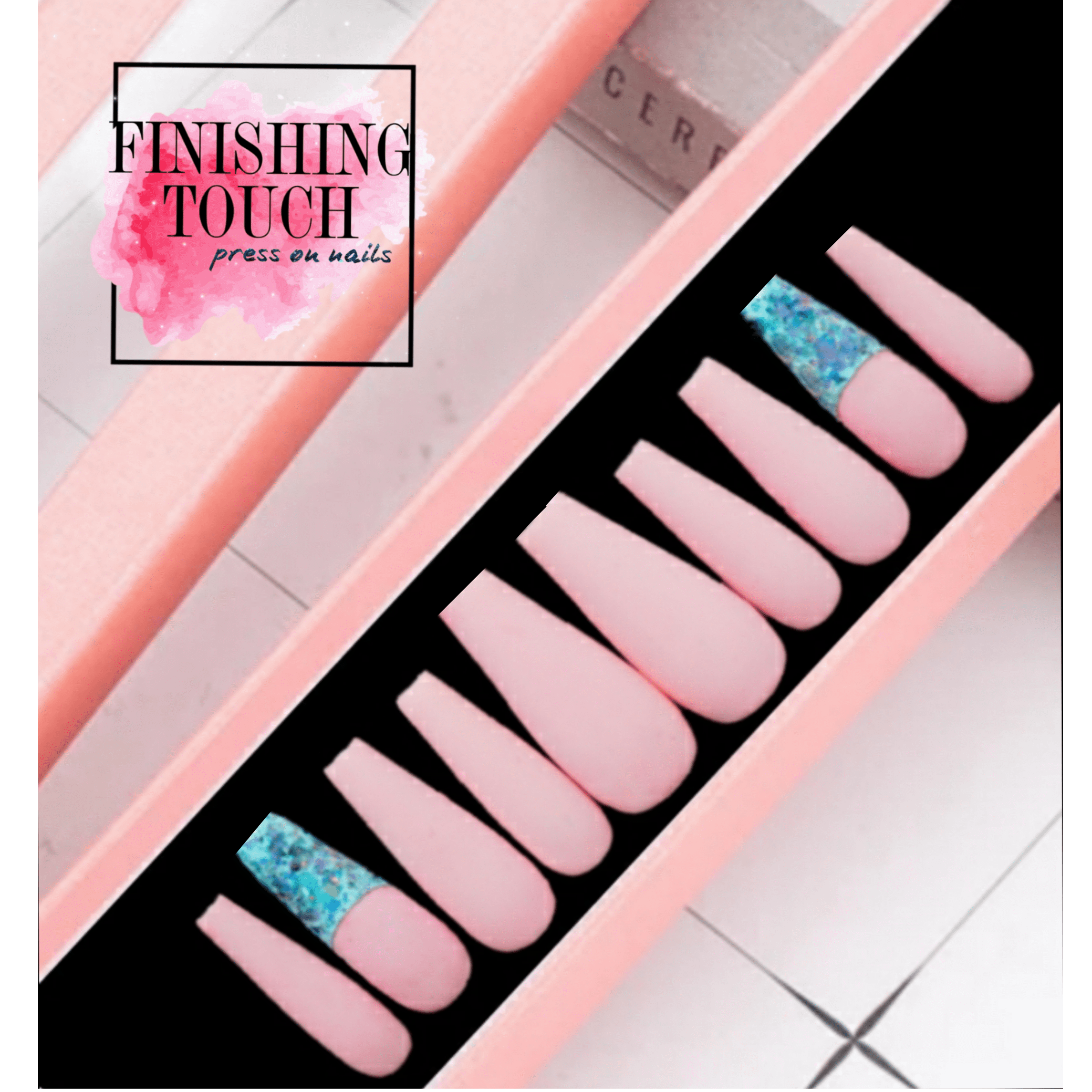 Press On Nails with Glitter • Glue on Nails •Gel Polish • Fake Nails